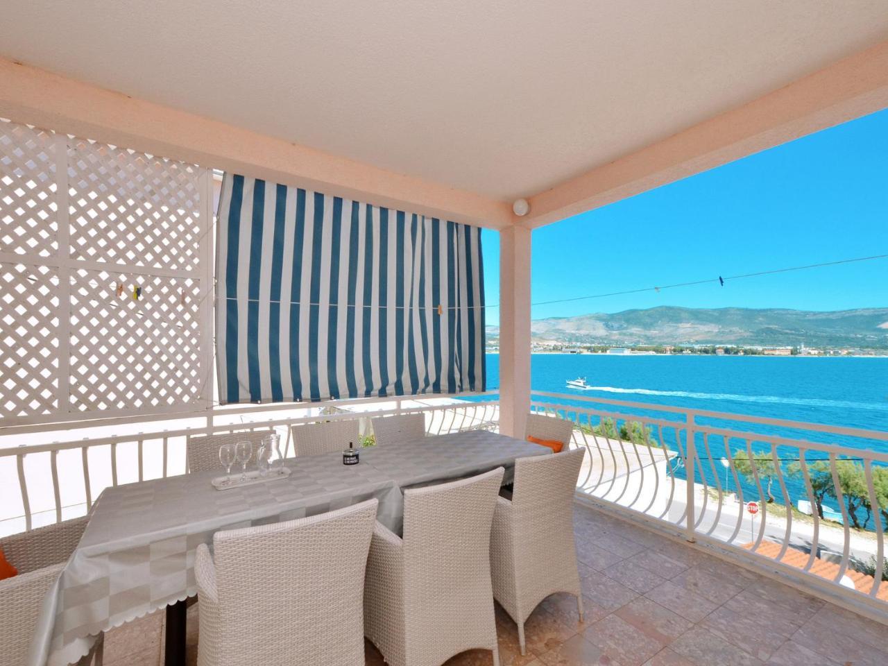 Apartments Josipa Trogir Exteriör bild